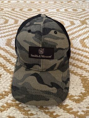 Smith & Wesson camo snapback hat